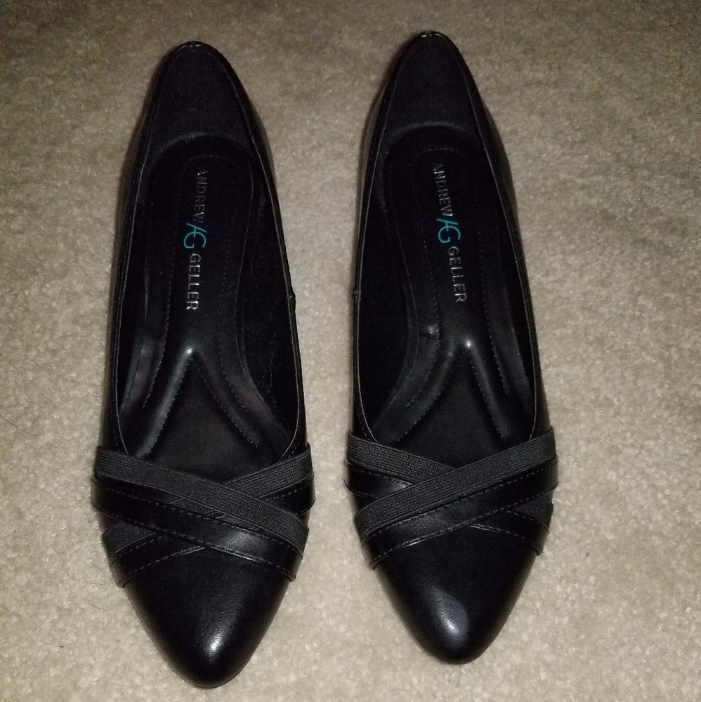Black dress shoes
